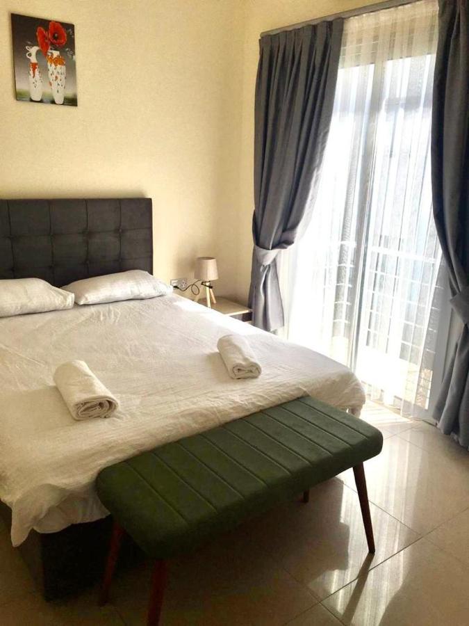 Luxury Two-Bedroom Apartment In Amazing Place Lukomorye C4 Karavas  Esterno foto