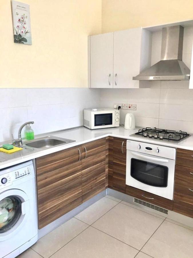 Luxury Two-Bedroom Apartment In Amazing Place Lukomorye C4 Karavas  Esterno foto