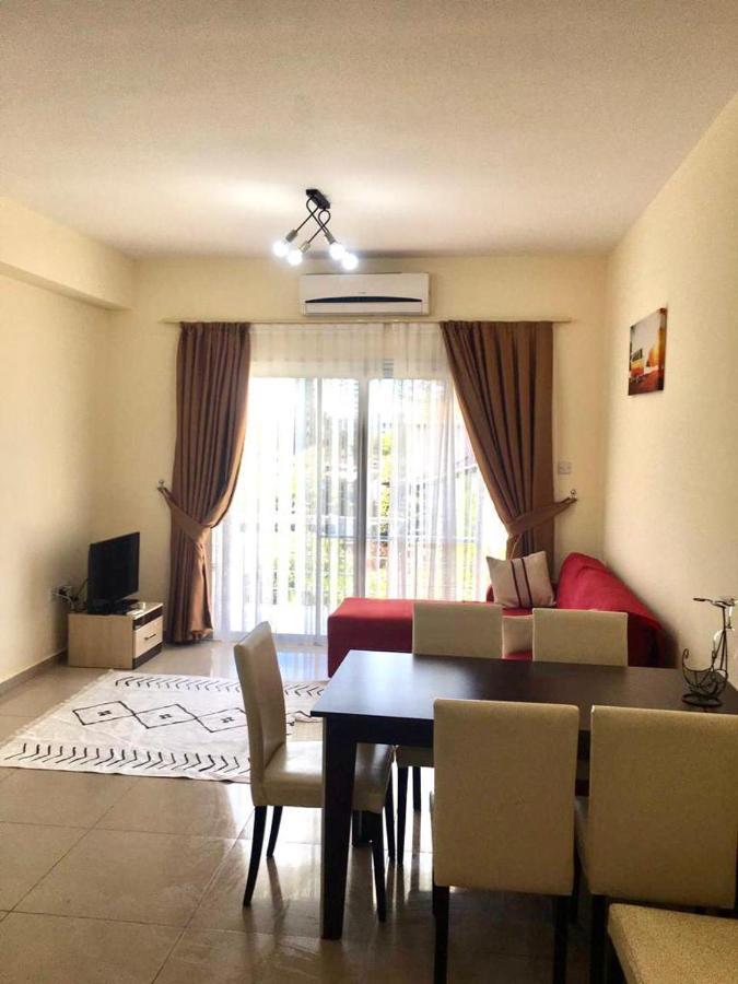 Luxury Two-Bedroom Apartment In Amazing Place Lukomorye C4 Karavas  Esterno foto